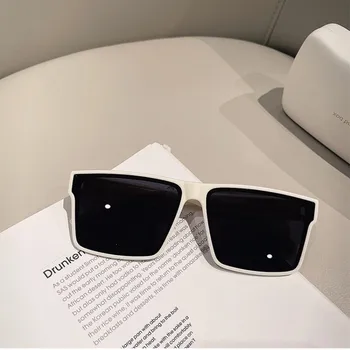 여성 선글라스 2023 고전적인 큰 프레임 레트로 태양 안경 남자를 위한 극화되는 야외 패션 트렌드는 브랜드의 디자인경 UV400