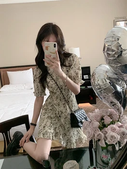 빈티지 V-Neck 인쇄 나비 소매 미니 드레스 여성 파티아 스트리트웨어 슬림 Bodycon 드레스 한국의 여름 2023
