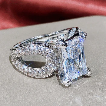 Huitan 화려한 결혼 반지는 여자를 위해 새롭게 설계된 고급 크리스탈 입방 지르코니아 반지는 제안이 참여 문 보석